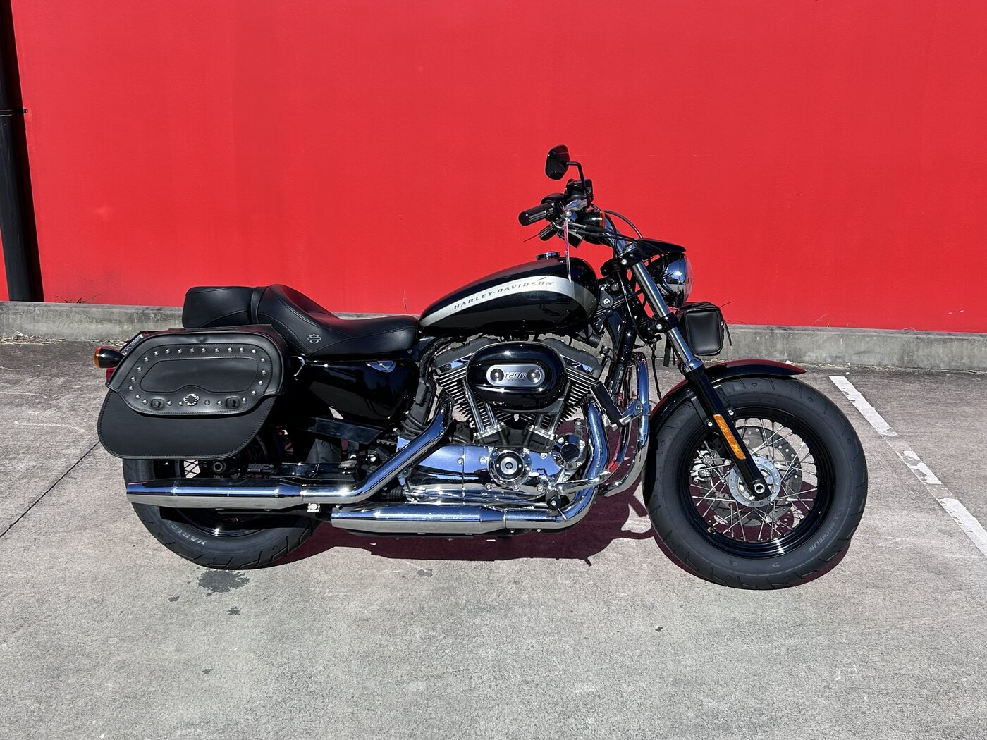 HARLEY DAVIDSON 1200 CUSTOM (XL1200C)