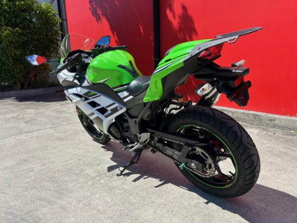 KAWASAKI NINJA 300 - Image 6