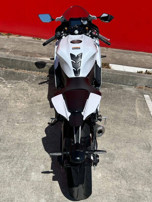 YAMAHA YZF-R7LA - Image 10