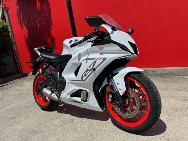 YAMAHA YZF-R7LA - Image 3