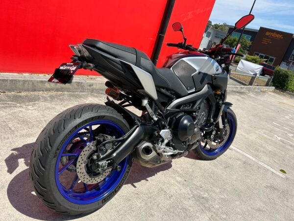 YAMAHA MT09SP - Image 4