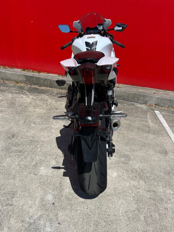 YAMAHA YZF-R7LA - Image 9