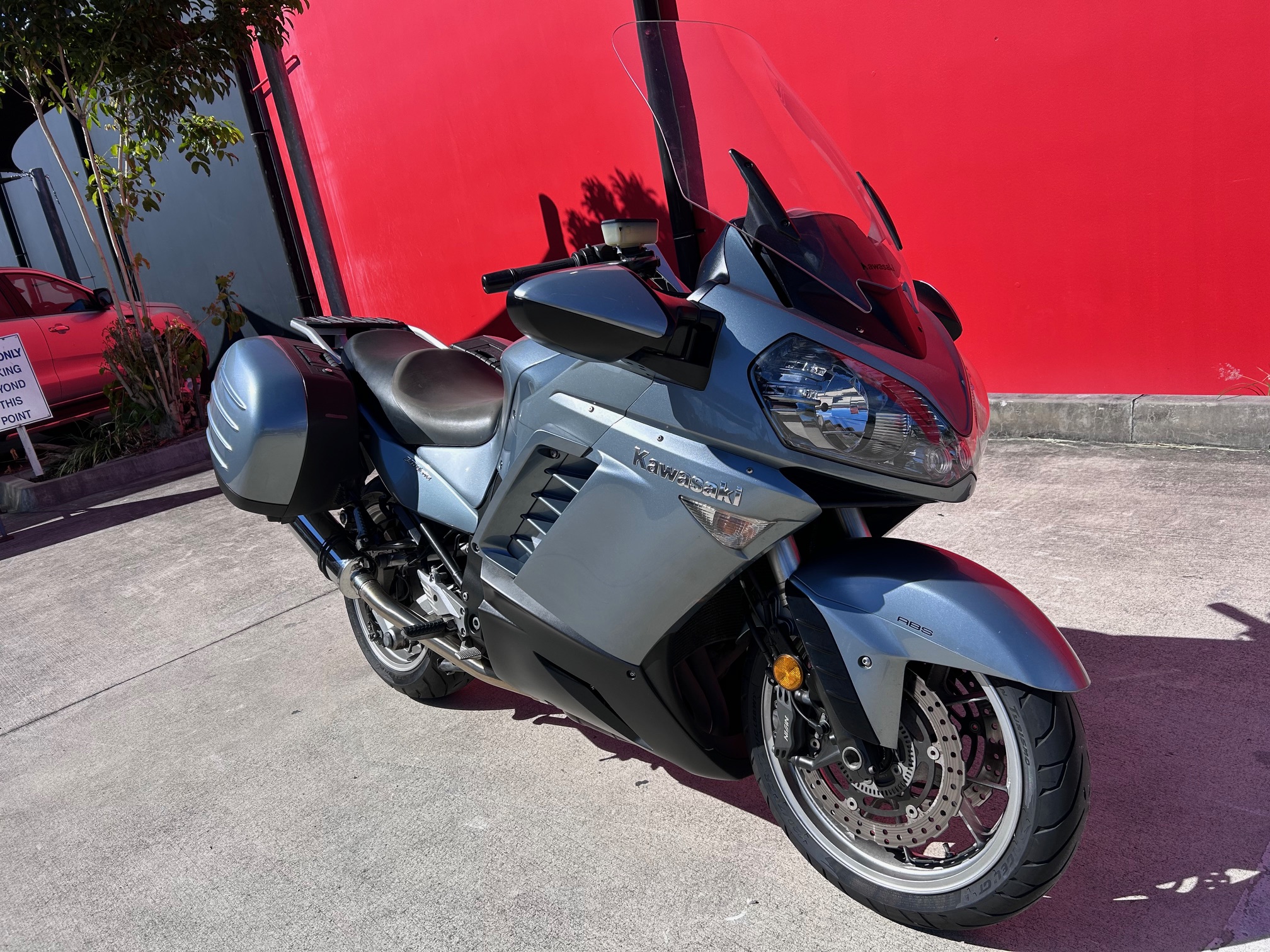 KAWASAKI 1400GTR ABS - Image 3